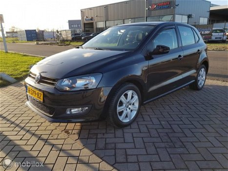 Volkswagen Polo - 1.4-16V Highline - 1