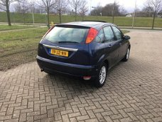 Ford Focus - 1.6-16V Luxe uitvoering Opendak | 2e eigenaar