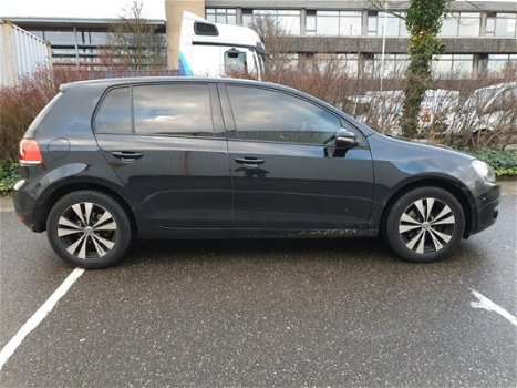 Volkswagen Golf - 1.4 TSI Highline Airco/Panoramadak/Navigatie/Parkeersensoren/Stoelverwarming/Apk - 1