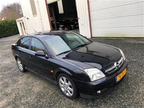 Opel Vectra - 2.2-16V Comfort APK LEER - 1