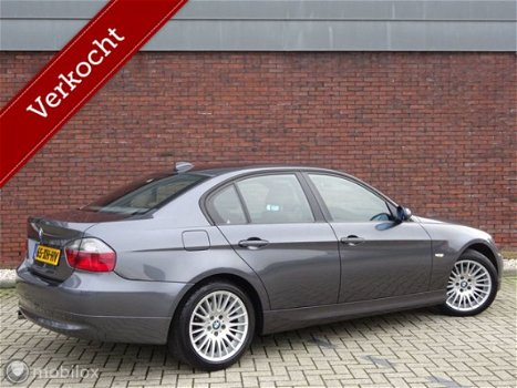 BMW 3-serie - 320i Executive - 1