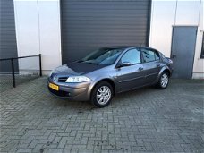 Renault Mégane - 1.6-16V Business Line