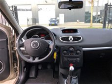 Renault Clio - 1.4-16V Dynamique