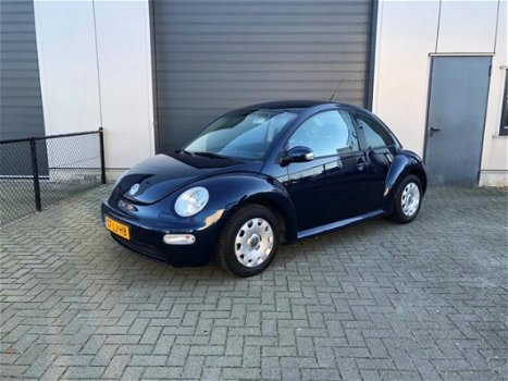 Volkswagen New Beetle - 1.6 - 1