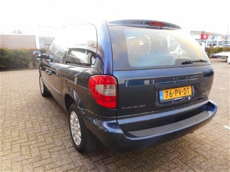 Chrysler Voyager - 2.4i SE NETTE MET MAAR 120.000 dzkm uniek - 1