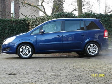 Opel Zafira - 1.8 Executive - 1