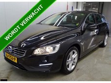 Volvo V60 - 2.4 D6 AWD *€19.490, - INCL.* Plug-In Hybrid / NAVI / AIRCO-ECC / STANDKACHEL / PDC / LM