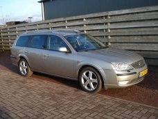 Ford Mondeo Wagon - 2.0 TDCi Platinum