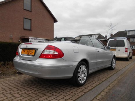 Mercedes-Benz CLK-klasse Cabrio - 200 K. AUT. NAVIGATIE/LEER/STOELVERWARMING/XENON/PARKEERSENSOREN - 1