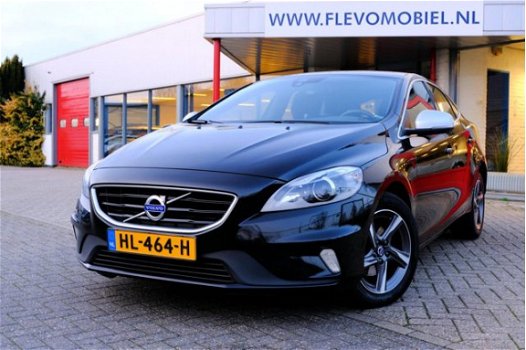 Volvo V40 - 2.0 D2 R-Design Xenon/Navi/Led-Alcantara/Enz - 1