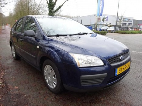 Ford Focus - 1.4 16V Ambiente - 1