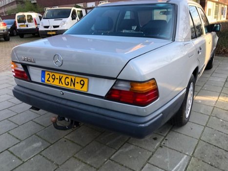 Mercedes-Benz 300-serie - 200-500 (W124) 300 E AUTOMAAT - 1