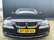 BMW 3-serie - 330i ORGNL/AUT/LEER/NAVI/NAP/ZR MOOI - 1 - Thumbnail