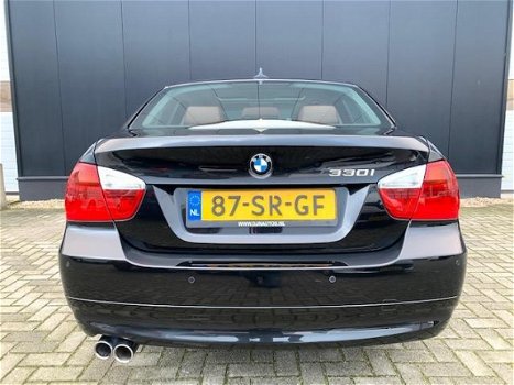 BMW 3-serie - 330i ORGNL/AUT/LEER/NAVI/NAP/ZR MOOI - 1