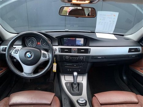 BMW 3-serie - 330i ORGNL/AUT/LEER/NAVI/NAP/ZR MOOI - 1