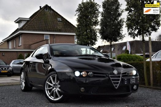 Alfa Romeo Brera - 2.2 JTS 185 PK Xenon Clima 19'' - 1