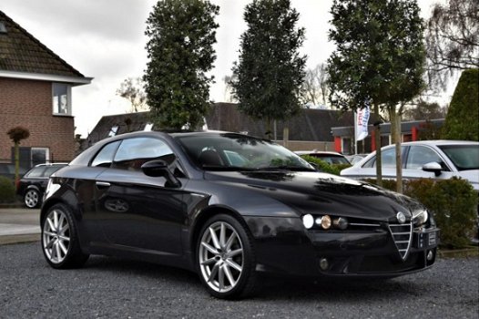 Alfa Romeo Brera - 2.2 JTS 185 PK Xenon Clima 19'' - 1