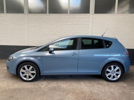 Seat Leon - 2.0 TDI Streetstyle - 1