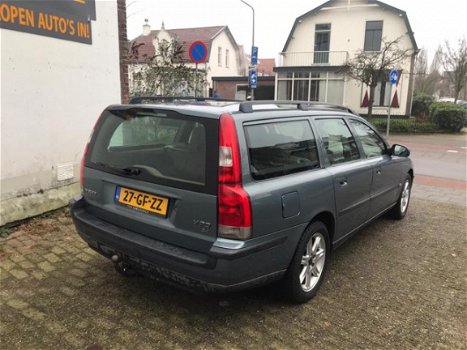 Volvo V70 - 2.4 Comfort Line Automaat Clima - 1