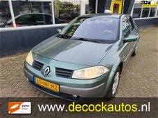 Renault Mégane - 1.6-16V Privilège Comfort