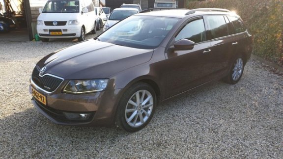 Skoda Octavia Combi - 1.6 TDI Greenline Businessline Navi/Trekhaak - 1