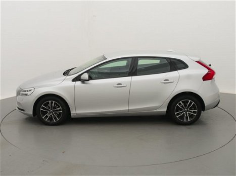 Volvo V40 - 2.0 T2 122PK Nordic+ (Nieuwstaat ) - 1