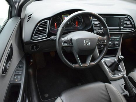 Seat Leon - 1.6 TDI 110PK Style Bussines (XENON/LEDER/NAVI) - 1