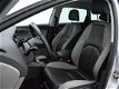 Seat Leon - 1.6 TDI 110PK Style Bussines (XENON/LEDER/NAVI) - 1 - Thumbnail