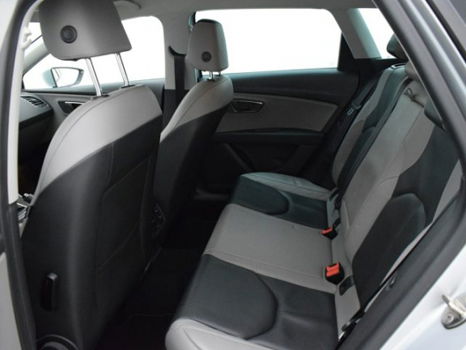 Seat Leon - 1.6 TDI 110PK Style Bussines (XENON/LEDER/NAVI) - 1