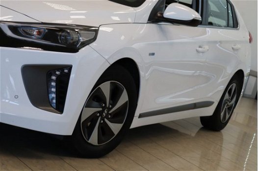 Hyundai IONIQ - 1.6 GDi First Edition Leer schuifdak aut. Garantie tot 2021 - 1