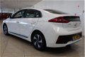 Hyundai IONIQ - 1.6 GDi First Edition Leer schuifdak aut. Garantie tot 2021 - 1 - Thumbnail