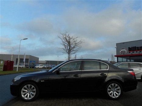 BMW 5-serie - 525i High Executive AUTOMAAT/LEDER/NAVI/XENON - 1