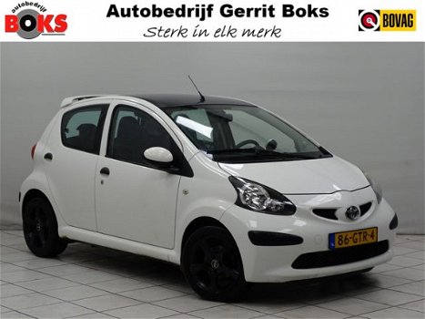 Toyota Aygo - 1.0-12V + 5-Drs. Airco Lmv Carbon edition - 1