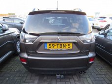 Mitsubishi Outlander - 2.2 DI-D Edition Two TC-SST Automaat 4WD 7-pers