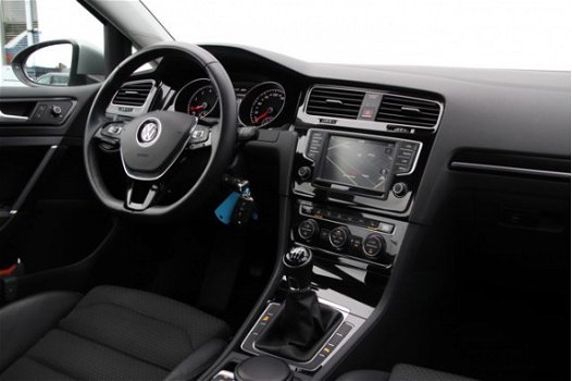 Volkswagen Golf - 1.2 TSI Business Edition | Navigatie | Parkeersensoren | Achteruitrijcamera | Crui - 1