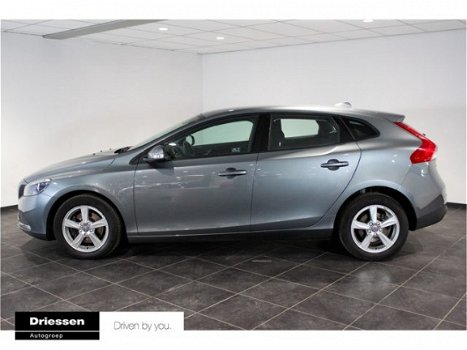 Volvo V40 - 2.0 D2 Kinetic - 1