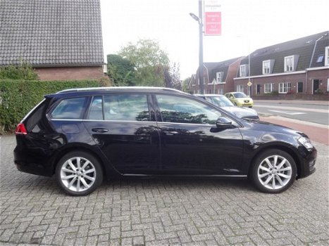 Volkswagen Golf Variant - 1.6 TDi Automaat Connect Edition Navi 17inch Massagestoel - 1