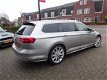 Volkswagen Passat Variant - 1.6 TDI Business Edition R Aut Panoramadak - 1 - Thumbnail