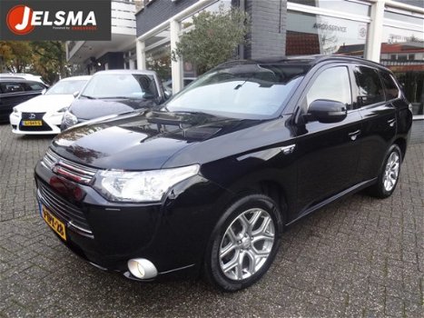 Mitsubishi Outlander - 2.0 PHEV Instyle Automaat Leer Schuifdak, Plug-in Hybrid - 1