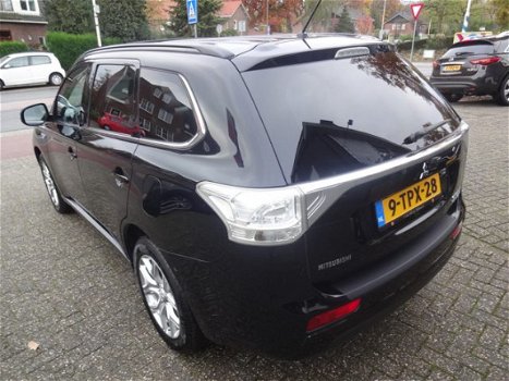 Mitsubishi Outlander - 2.0 PHEV Instyle Automaat Leer Schuifdak, Plug-in Hybrid - 1