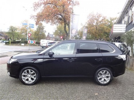 Mitsubishi Outlander - 2.0 PHEV Instyle Automaat Leer Schuifdak, Plug-in Hybrid - 1