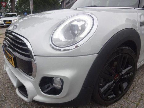 Mini Mini Cooper - D 1.5 Serious Business JCW edition Panoramadak - 1