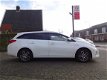 Toyota Auris Touring Sports - 1.8 Hybrid Lease aut. Panoramadak Navigatie - 1 - Thumbnail