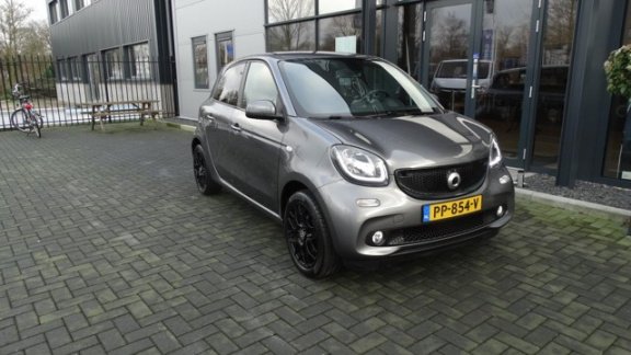 Smart Forfour - 1.0 Passion luxe 35.000 km - 1