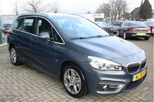 BMW 2-Serie - 216 i LUXURY LEDER / NAVI RIJKJLAAR INCL 6 MND BOVAG - 1