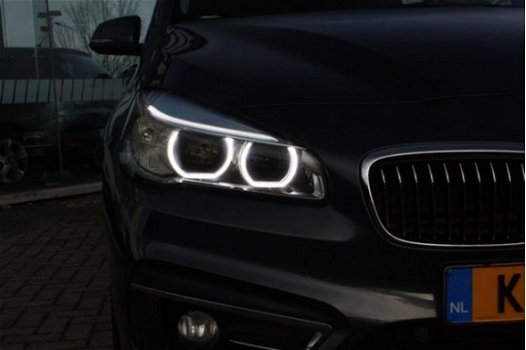 BMW 2-Serie - 216 i LUXURY LEDER / NAVI RIJKJLAAR INCL 6 MND BOVAG - 1