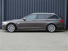 BMW 5-serie Touring - 520d High Executive Automaat | Pano | HUD | Camera