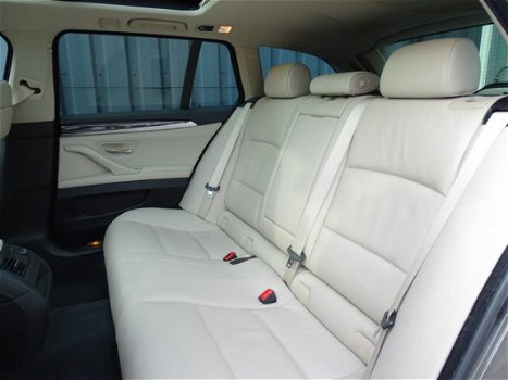 BMW 5-serie Touring - 520d High Executive Automaat | Pano | HUD | Camera - 1