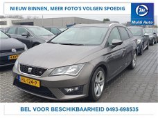 Seat Leon ST - 1.4 EcoTSI FR Connect NL Auto 1e Eigenaar Navigatie Panorama dak Climate Control Blue