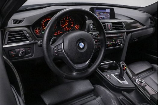 BMW 3-serie Touring - 320d Upgrade Edition Navigatie Climate Control Leder Cruise Control - 1